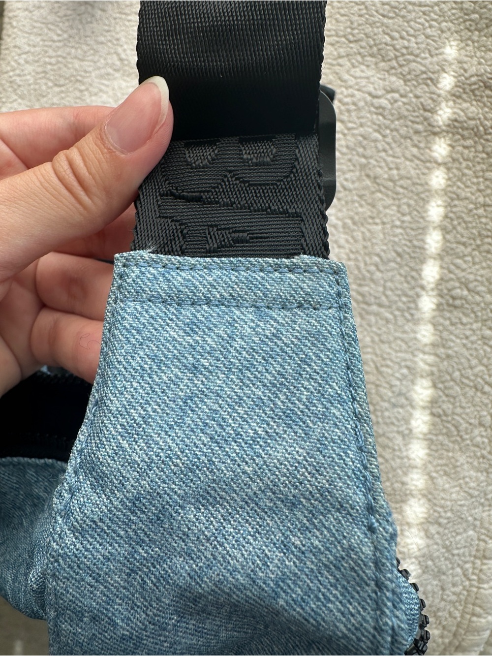 Baggu Digital Denim Medium Cargo Crossbody Bag - Picture 13 of 14